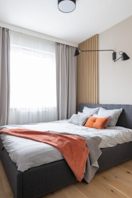 projektant wnetrz gdansk mieszkanie 70 m2 sypialnia styl modern nowoczesny z kolorem